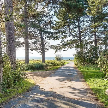 Cozy Summer House Near 펜션 *