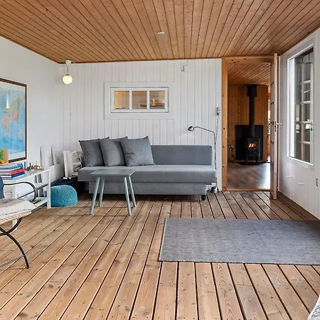 Feriehus Cozy Summer House Near