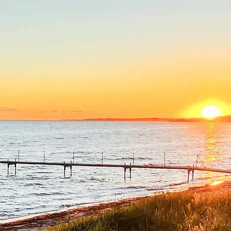펜션 Cozy Summer House Near 보르딩보르그
