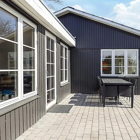 Cozy Summer House Near * 보르딩보르그