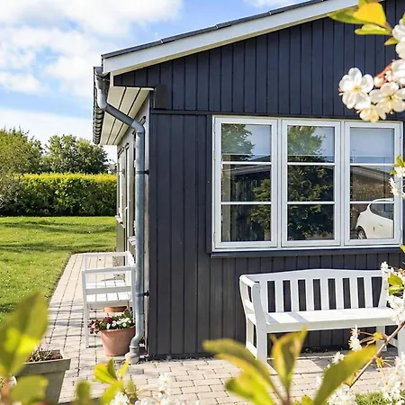 Cozy Summer House Near Feriehus Vordingborg