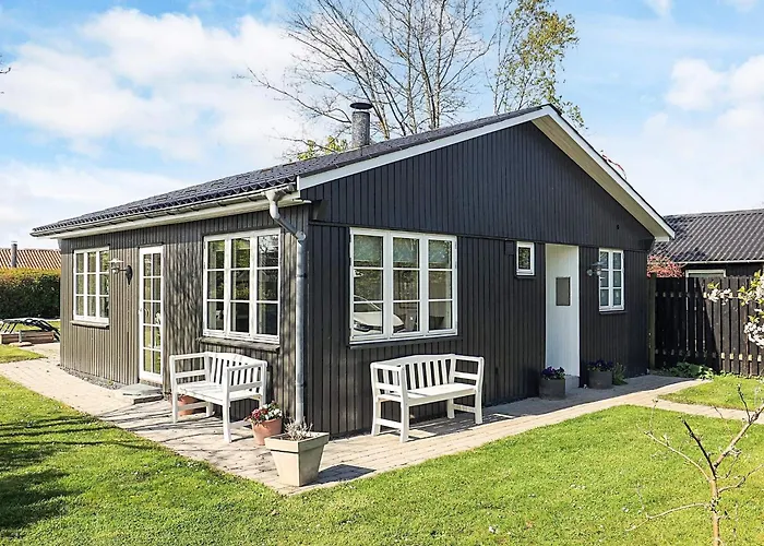 Cozy Summer House Near Vordingborg